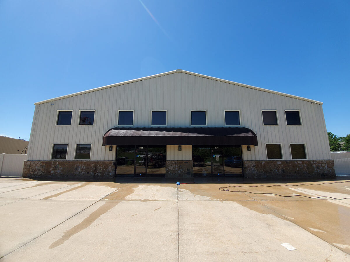 Commercial Softwashing Services for Baton Rouge